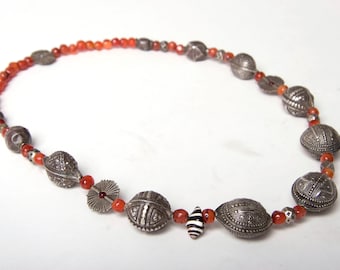 Necklace of rare aggrab al fadda Mauritanian silver beads