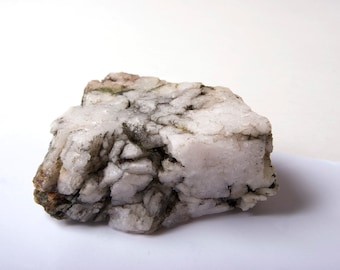 Raw high grade quartz rock crystal from North Wales, Clogau gold mine 1400 grams