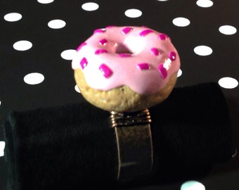 Pink Donut ring, miniature food jewelry, polymer clay jewelry