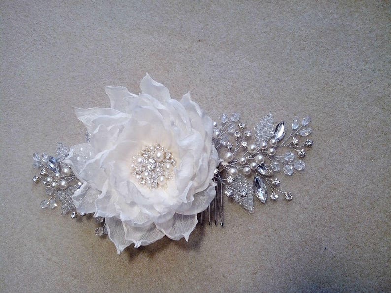 Wedding flower hair comb