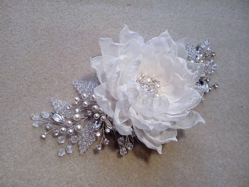 Wedding flower hair comb