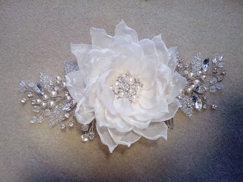 Wedding flower hair comb