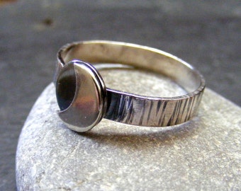 Silver crescent moon ring for stacking Hammered silver moon ring