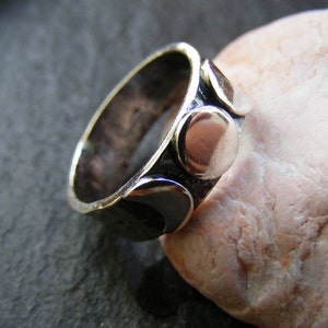 Silver Triple moon ring , three moon silver ring with hammered band