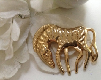 Zebra Pin Brooch Travel Souvenir African Plains Textured  Zoo Safari Figural Animal Child Goldtone Gift