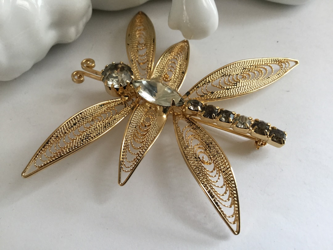 Broche papillon vintage en filigrane strass des années 80 insecte libellule ton or bouquet de