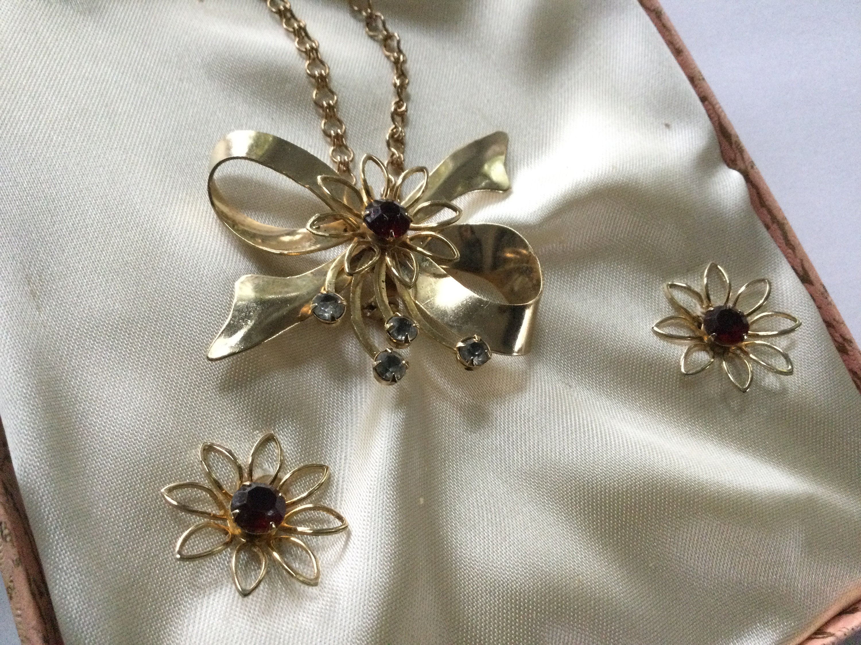 Style Guild Original Jewelry Set Necklace Brooch Earring