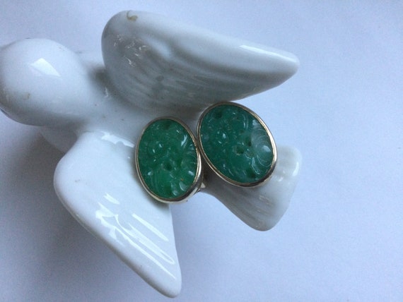 Vintage Jadeite Carved Earrings Clips Oval Green … - image 3