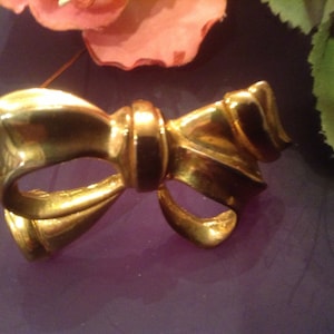 Gold Bow Brosche Vintage Ribbon Pin Retro Design Klassisch Geschenk Schmuck Brosche Liebe festlich Urlaub Lehrerin Frau Mädchen
