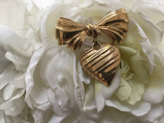 Mother Heart Bow Pin Brooch Avon Engraved "I love… - image 6