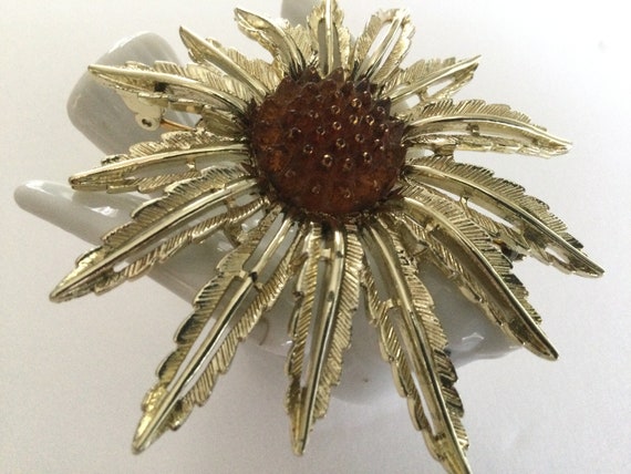 Sarah Coventry Sunflower Brooch Pendant Dimension… - image 9