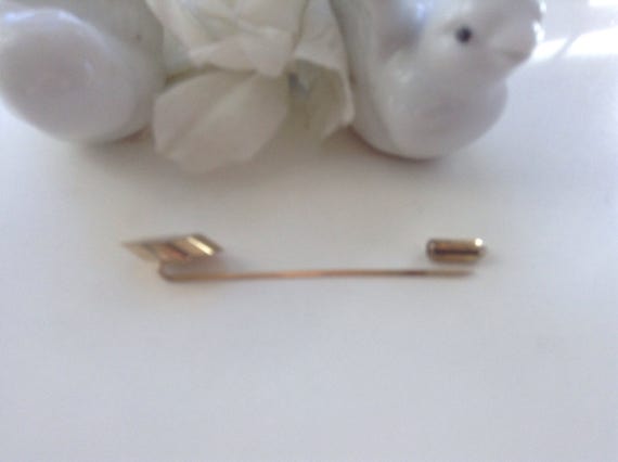 Inital N Stick Pin Gold tone Script Monogram Alph… - image 5