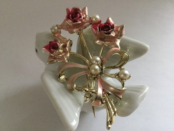 Pink Enamel Rose Pin Brooch Faux Pearl Corsage Fl… - image 9