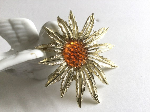 Sarah Coventry Sunflower Brooch Pendant Dimension… - image 2