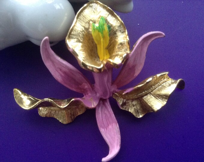 Broche Fleur Orchidée Petite En émail Violet - Ton Or - Occasion