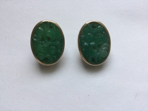 Vintage Jadeite Carved Earrings Clips Oval Green … - image 1