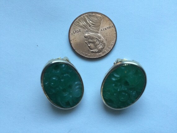 Vintage Jadeite Carved Earrings Clips Oval Green … - image 10