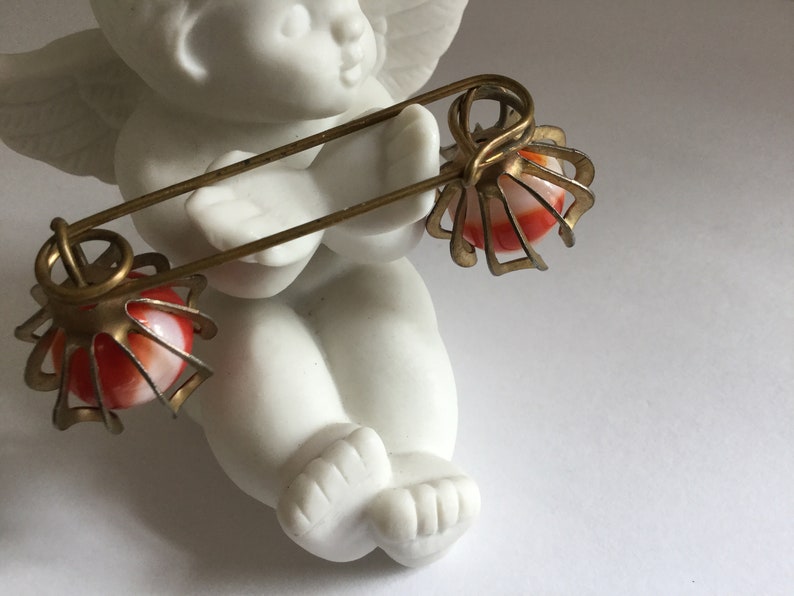 Vintage Caged Marble Kilt Pin Brooch Sweater Orange Swirl Milk Glass Brass Preppy Safety Pin Skirts Scarf Belt Collar Accessory Gift image 3