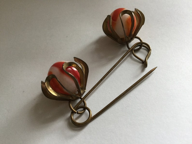 Vintage Caged Marble Kilt Pin Brooch Sweater Orange Swirl Milk Glass Brass Preppy Safety Pin Skirts Scarf Belt Collar Accessory Gift image 5