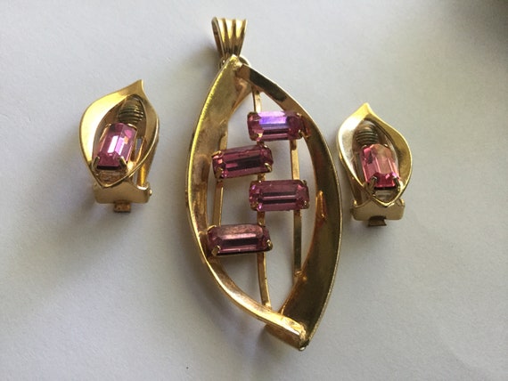 Pink Sapphire Emerald Cut Glass Jewelry Set Penda… - image 9