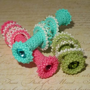 DIGITAL TUTORIAL - Fiddlestix Tutorial - Desktop Toy - Beaded Anxiety Reliever - Stress Relief Toy - Beadweaving Tutorial - Instant Download