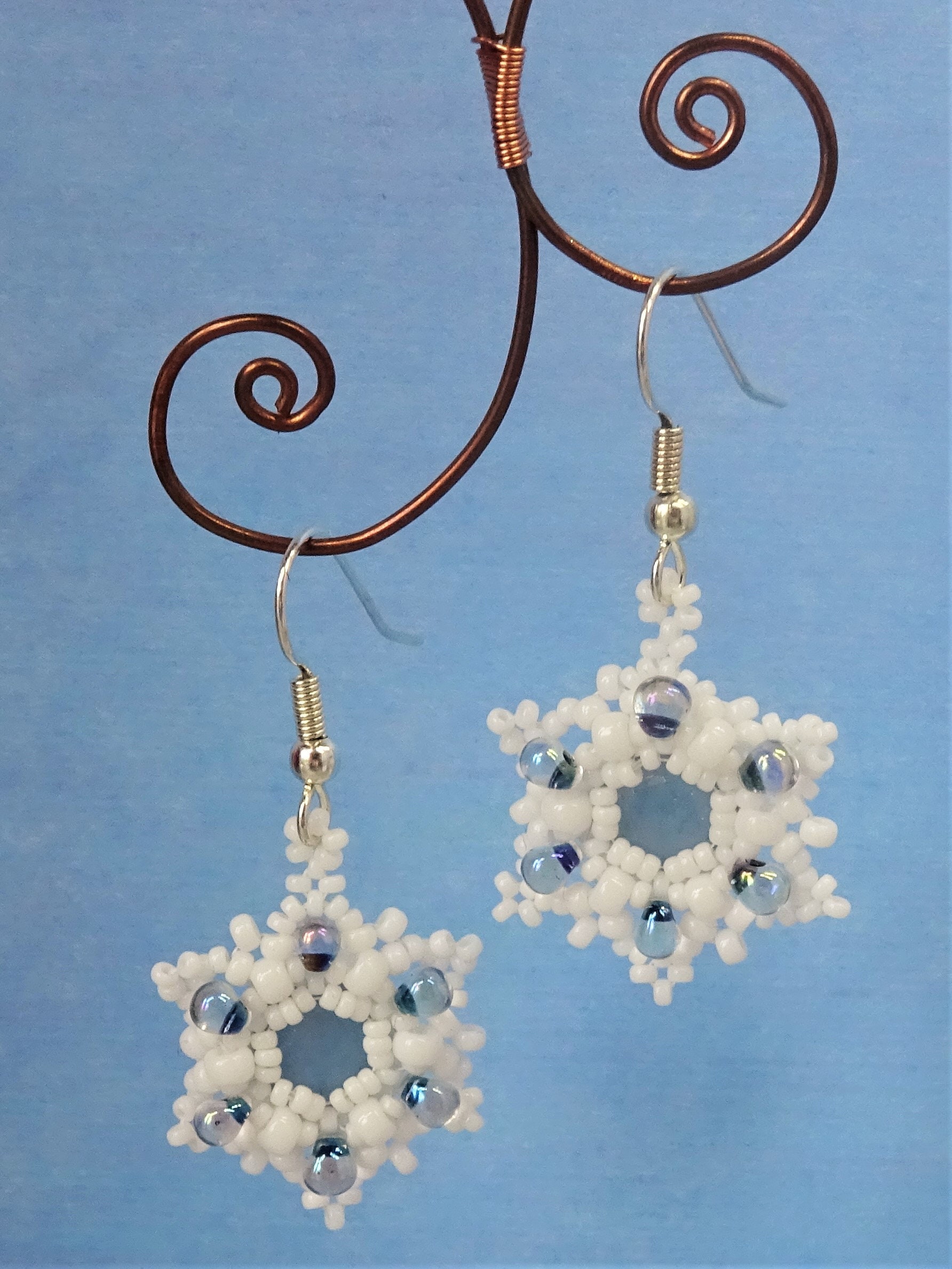 Easy Beaded Snowflake Earrings  Seed Bead Earrings Tutorial 