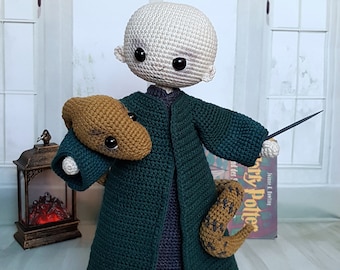 Poupée crochetée à la main « Lord Voldemort »