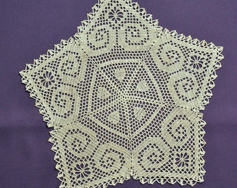 Nappe crochetée à la main "Etoile"