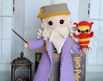 Muñeco tejido a mano "Albus Dumbledore"