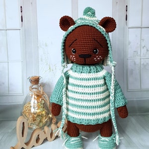 Ours en peluche crocheté à la main image 1