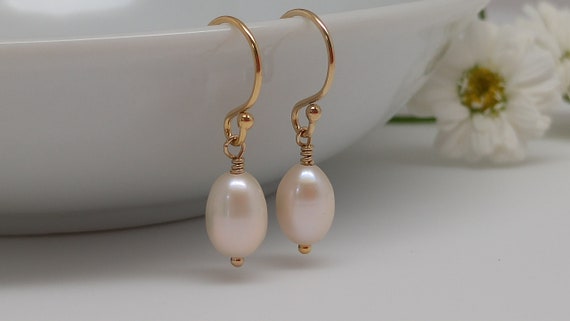 Simple Pearl Drop Earrings Simple Pearl Dangle Earrings Single