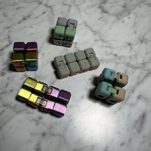 Impossible cube fidget, 3d printed