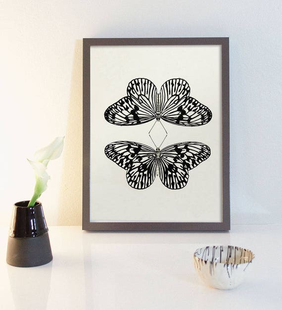 完売品】UrbanOutfitters バタフライ 蝶ジュエリーホルダー