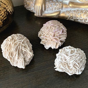 DESERT ROSE-Large Natural Desert Rose Selenite-Selenite Crystal-Selenite Cluster-Rough Rock-Gypsum Mineral-Sand Rose-Mineral Specimen