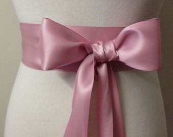 2 Zoll (5 cm oder 50 mm) Band Schärpe-Dusty Pink Schärpe-Rosa Gürtel-Blumen-Mädchen Schärpe-Braut Schärpe-Brautjungfer Schärpe-Hochzeit Schärpe-Doppelseitiger Satin