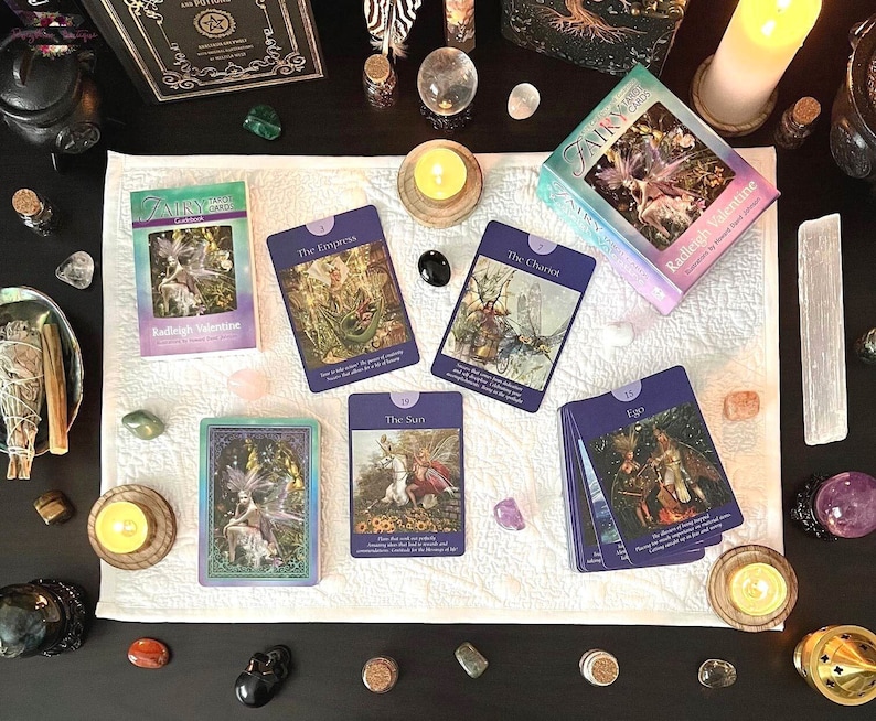 Carte de tarot FAIRY - Jeu de cartes de tarot - Jeu de cartes de tarot - Cartes divinatoires - Lecture de tarot - 78 cartes de tarot (22 arcanes majeurs et 56 arcanes mineurs) et guide image 1