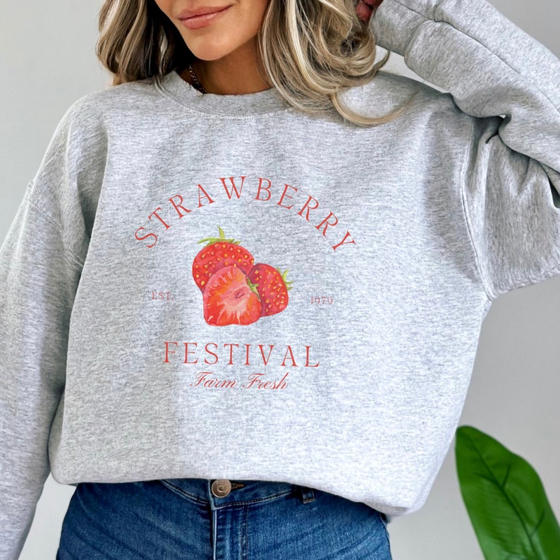 Strawberry Sweater Cottagecore Strawberry Festival Sweatshirt Retro ...