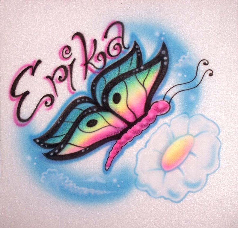 Mariposa con aerógrafo y camiseta personalizada; Pintado con cualquier nombre, o colores que usted elija! Mariposa con aerógrafo y camiseta personalizada; Pintado con cualquier nombre, o colores que usted elija!