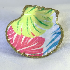 shell jewelry dish, sea shell ring dish, trinket dish, beach decor, wedding favors, coastal table decor, bridesmaid gift idea