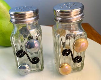 Glass Beaded Salt & Pepper Shakers - Elegant Tabletop Decor, Neutral kitchen accessories, Sustainable kitchen essentials