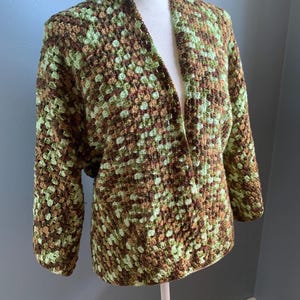 Grandma&#39;s Rebel Cardigan: Cropped Granny Hexagon Sweater