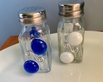 Glass salt and pepper shakers, tabletop decor, decorative shakers, beaded salt and pepper shakers, kitchen essentials