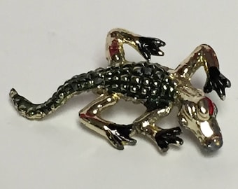 Gold Tone Alligator, Crocodile Brooch