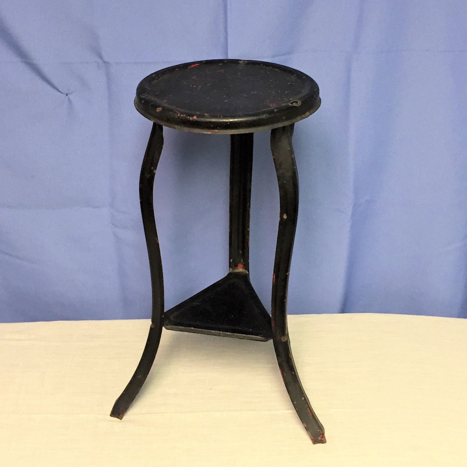 VIntage Metal Milking Stand, Three Legged Table, Petite, Black, Metal