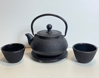 Japanese Cast Iron Hobnail Teapot, Nambu Tekki, Tetsubin Teapot with Two (2) Cups and Stand