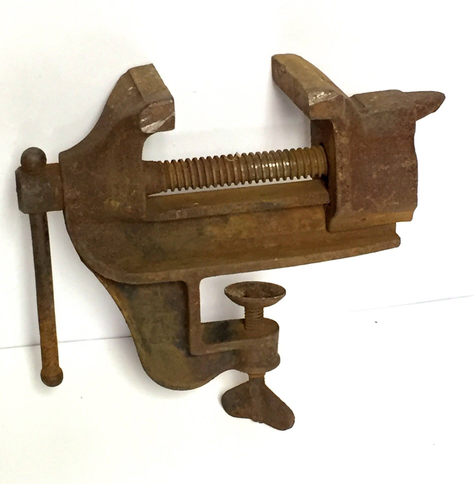 A Small Vintage HARDY No. 2 Clampon Portable Vise with an Anvil Made