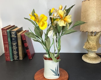 Speckled Stoneware Wall Pocket