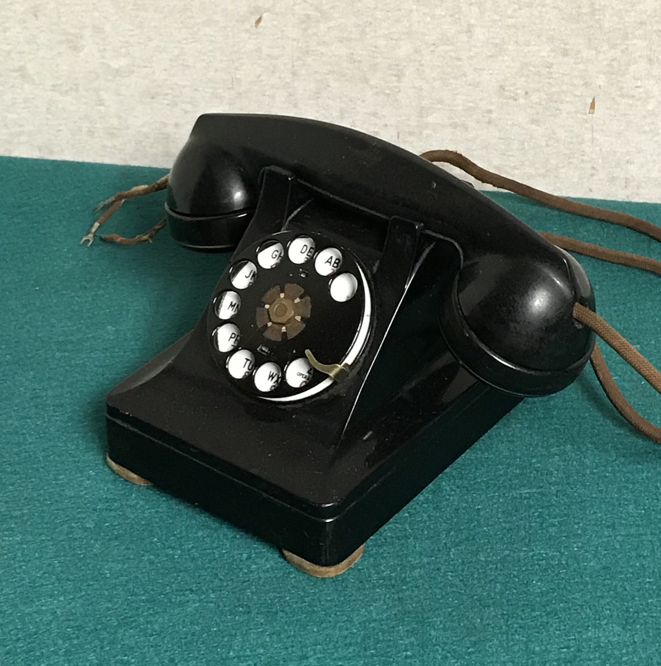 Antique Western Electric Bell Systems F1 Rotary Desk Telephone