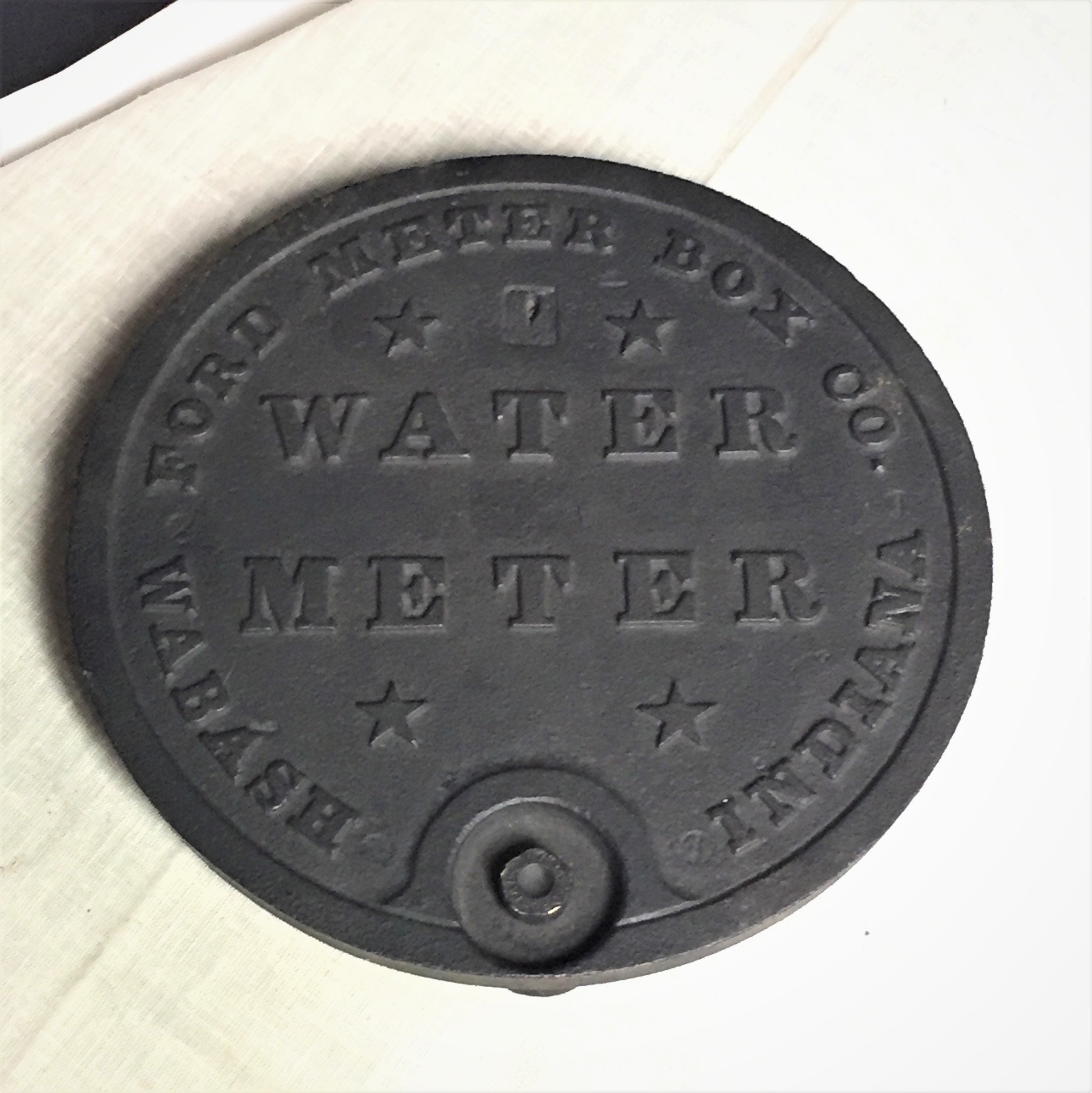 Vintage 10 Embossed Cast Iron Water Meter Cover Lid, Ford Meter Box Co