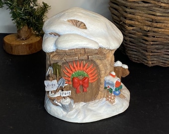 Vintage Disney, "Rabbit's Howse"  Winnie the Pooh Hinged House 1995